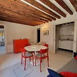 Veneziacentopercento Lazzarina Apartment